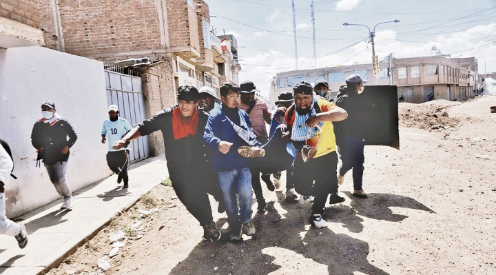 Mueren al menos 17 personas en Perú durante protestas para exigir nuevas elecciones y la liberación de Castillo 