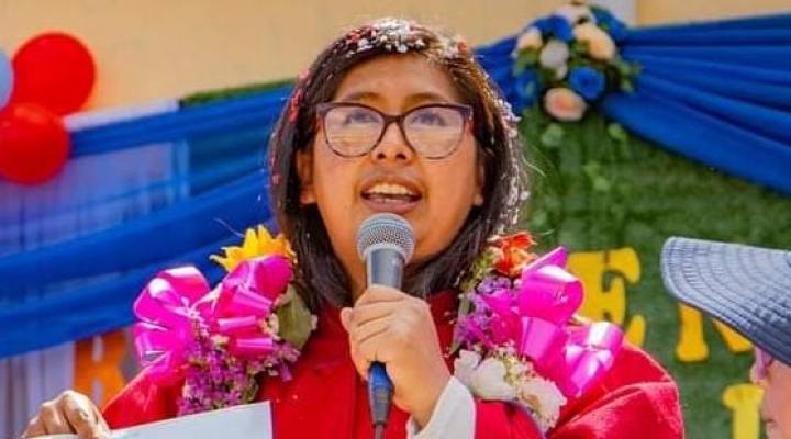Alcaldesa Eva Copa asegura que la Constitución no avala una reelección indefinida