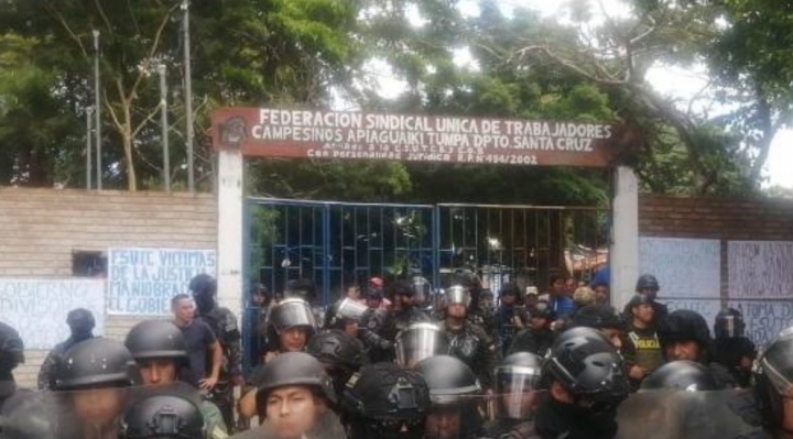 Arcistas abandonan Federación de Campesinos y Gobierno dice que es para no dar excusas a Evo que pretende bloquear carreteras