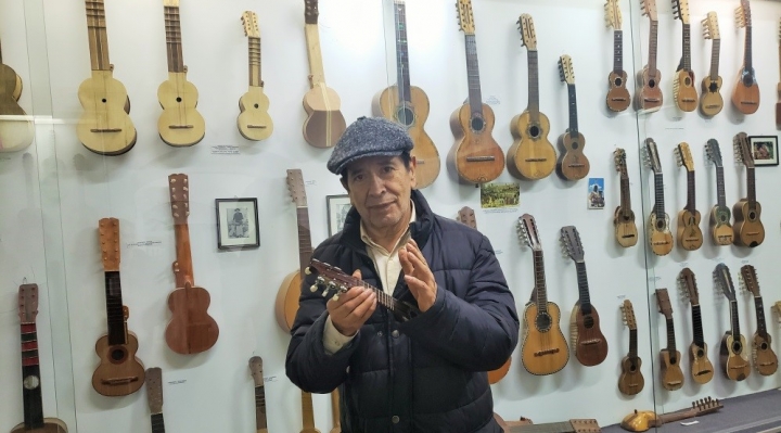 El museo del charango, la mejor obra de Ernesto Cavour