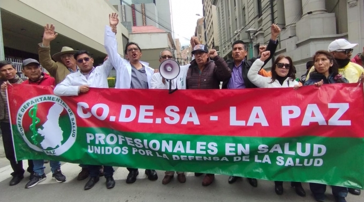 Profesionales en salud convocan a otros sectores a la batalla contra la jubilación forzosa