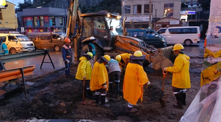 La calle 17 de Obrajes y la av. Costanera están  habilitadas, se prevé que hoy puedan ser asfaltadas