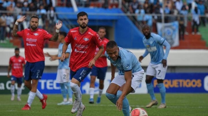 Wilstermann pierde goles cantados y empata con Aurora