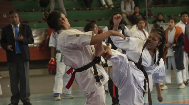 El Karate inicia la temporada 2024 con un Nacional en Cochabamba