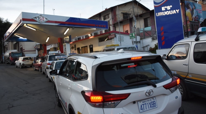 YPFB: el usuario podrá elegir si quiere o no una gasolina con más del 12% de etanol