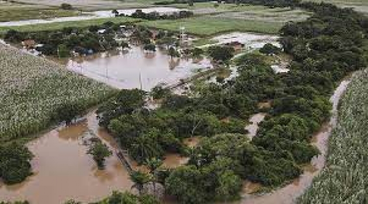 El Senamhi emite alerta naranja por lluvias y crecida de ríos en 8 departamentos