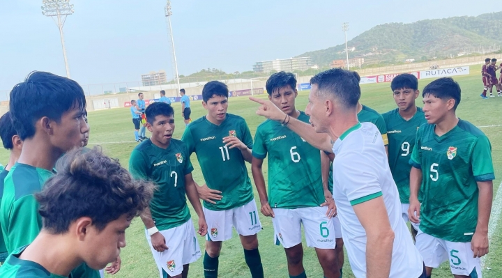 La Sub-16 logra dos triunfos ante Venezuela en su preparación para el Sudamericano 