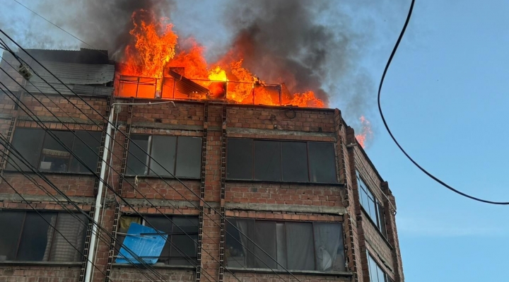 Dos incendios se registraron en La Paz, en una de ellas se reportaron 4 heridos