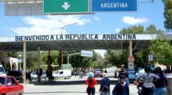 Para elecciones, la Gobernación de Tarija pide cerrar frontera con Argentina pero Migración dice que trabajará el domingo
