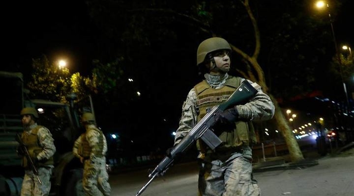 Rige estado de excepción en Chile, hay 308 detenidos y 500 militares en las calles