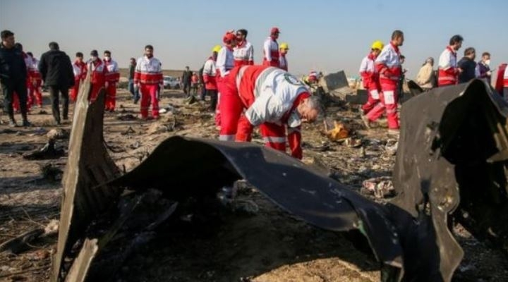 Irán admite que derribó "por error" el avión Boeing 737-800 de Ukraine International