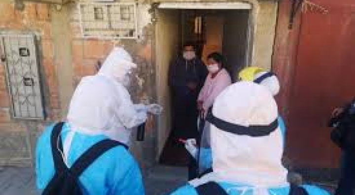 Alcaldía de El Alto aplica dos megacordones sanitarios en Distritos 1 y 3