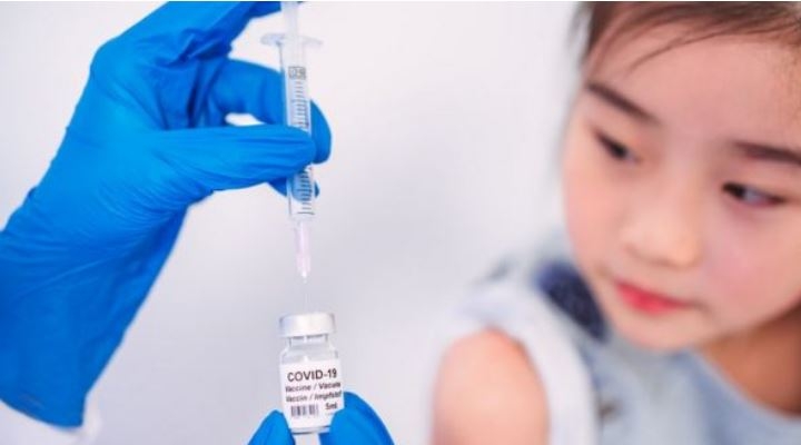  Vacuna contra la COVID-19: los peligros de aprobar una fórmula antes de que terminen los ensayos clínicos