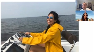 Desde Afuera con Ana Paola Hurtado: La “nómada digital” boliviana que ha instalado su oficina en la popa de un barco