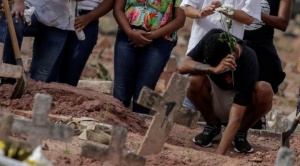 Coronavirus: Brasil es "como un Fukushima biológico, un reactor nuclear que está fuera de control"