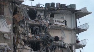 Derrumbe en Miami: qué se sabe de las posibles causas del colapso de un edificio de apartamentos