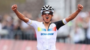 Tokio: el ecuatoriano Richard Carapaz gana la segunda medalla de oro olímpica de la historia para su país