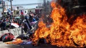 "La gran mayoría de Chile no comparte la violencia xenofóbica y racista del grupo que quemó las pertenencias de los migrantes"