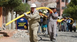YPFB anuncia que instalará gas domiciliario en Perú