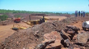 Gobierno explora “soluciones técnicas” para exportar acero y hierro del Mutún desde Puerto Busch