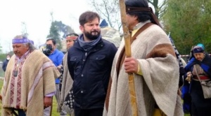 Por qué Boric dio un giro a su política al militarizar la zona de reclamo mapuche en Chile 