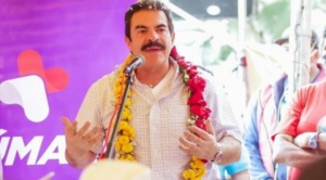 La oposición y analistas creen que se busca inhabilitar a Reyes Villa como posible candidato presidencial