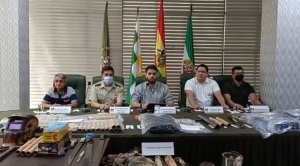 Policía aprehende a 13 avasalladores en Santa Cruz; alista operativos en Cochabamba