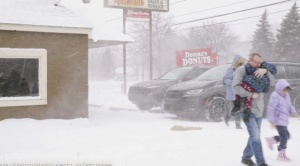 Continúan las tormentas de nieve en EEUU, murieron 16 personas por el mal clima