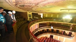 El Teatro Municipal reabre este martes con la puesta en escena de un “paseo en el tiempo a través del arte”