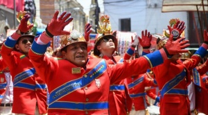 Oruro se engalana con la fiesta del carnaval