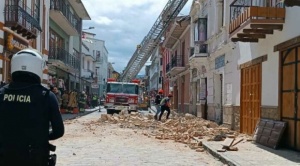 Terremoto en Ecuador: al menos 14 muertos y 380 heridos por un fuerte sismo de magnitud 6,8 1