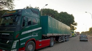 La ANH atribuye a la “especulación” las filas por diésel en Santa Cruz