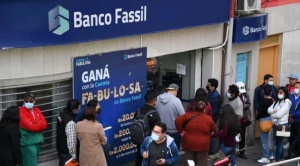 Senadora Rek demanda a la ASFI que los depósitos en dólares sean devueltos en esa moneda 