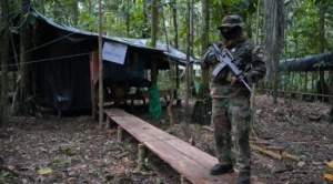 Fuerza antidrogas decomisa 226 kilos de cocaína tras balacera con narcos en Villa Tunari
