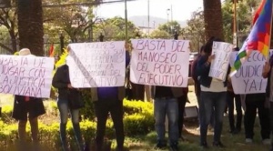 Instalan huelga de hambre en Cochabamba para exigir ley de elecciones judiciales