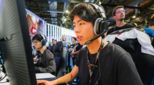 Boliviano RuYun Shun fue al Brasil Game Show 2023 y desafió a uno de los mejores equipos de E-Sports del mundo