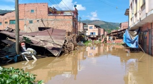 Senamhi activa la alerta roja por desbordes en la cuenca del río Tipuani