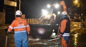 La Alcaldía paceña atiende 99 casos de  emergencia debido a las lluvias 