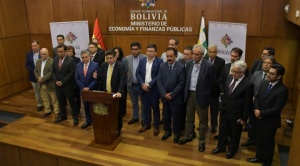 Evistas critican acuerdo Gobierno - empresarios, arcistas saludan y CC afirma que es insuficiente