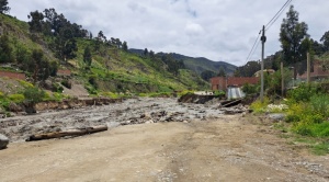 Río se lleva plataforma de acceso a Irpavi III, puente Callapa es socavado y hay 13 viviendas afectadas en Callapa y Caliri