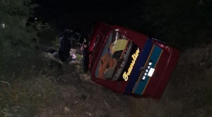 Un bus se embarranca cerca de Sucre, deja 4 fallecidos y 36 heridos