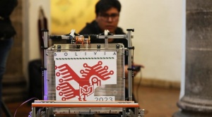 Jóvenes bolivianos competirán en robótica para representar al país en un torneo en Grecia 1