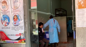 Se reanuda la vacunación contra la influenza en la Terminal de Buses de La Paz 1