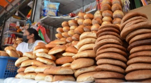 Panificadores advierten que “restituirán” el precio del pan a Bs 0,80 si choferes suben el pasaje 1