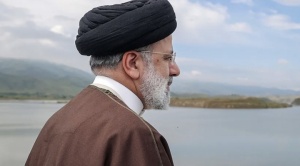 A 12 horas de la desaparición de su helicóptero, todavía no se encuentra al presidente de Irán 1