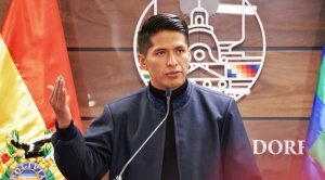 Andrónico sobre su posible candidatura: “veremos en un par de semanas la decisión” 1