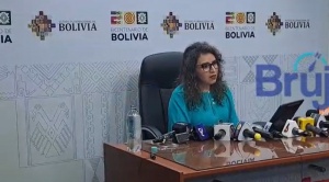 Ministra de Salud reconoce que precios de algunos medicamentos importados subieron hasta un 100% 1