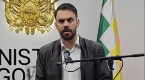 Del Castillo asegura que no se permitirá convulsión y que Morales será aprehendido si se le ve “caminando por las calles paceñas” 1