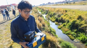 Universitarios de La Paz crean innovador dispositivo que mide la contaminación en el agua 1