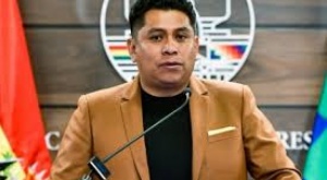 Senado aparta a Israel Quino de la Dirección Jurídica por denuncias públicas en su contra 1
